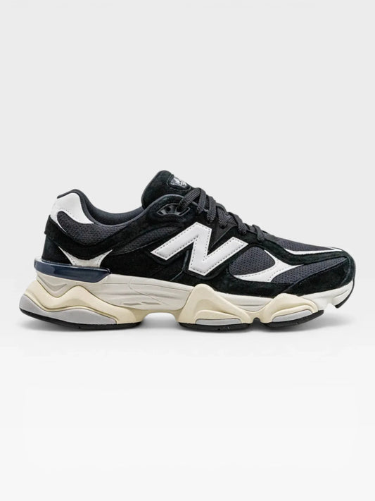 9060 Black-White