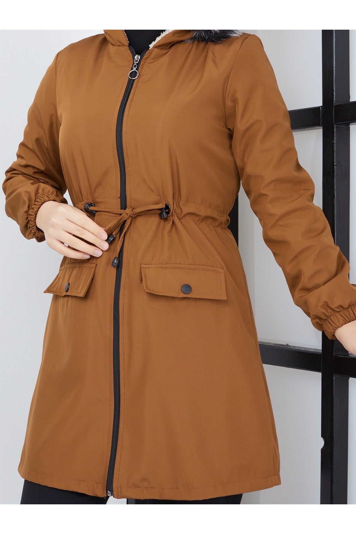 Női modest dzseki – konyakbarna