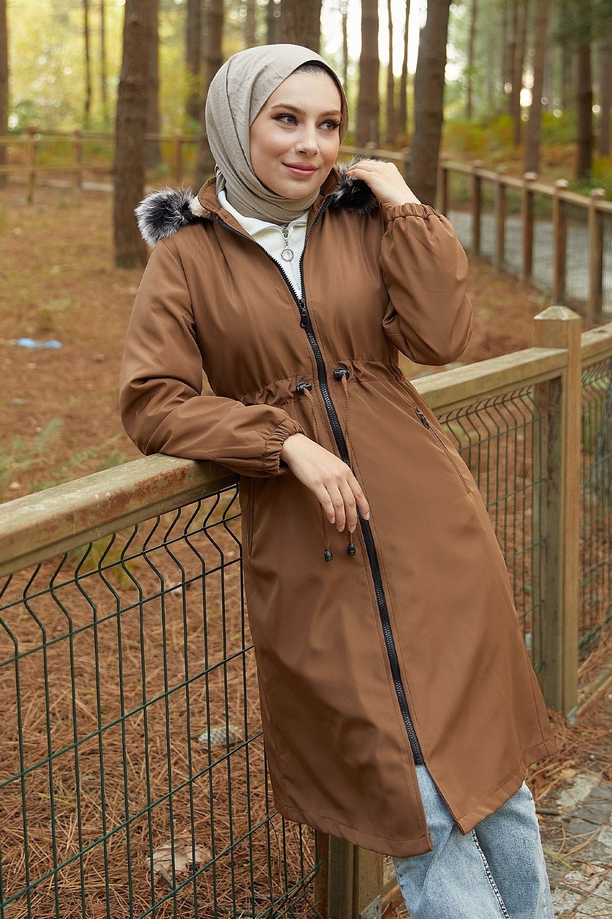 Női modest dzseki – konyakbarna
