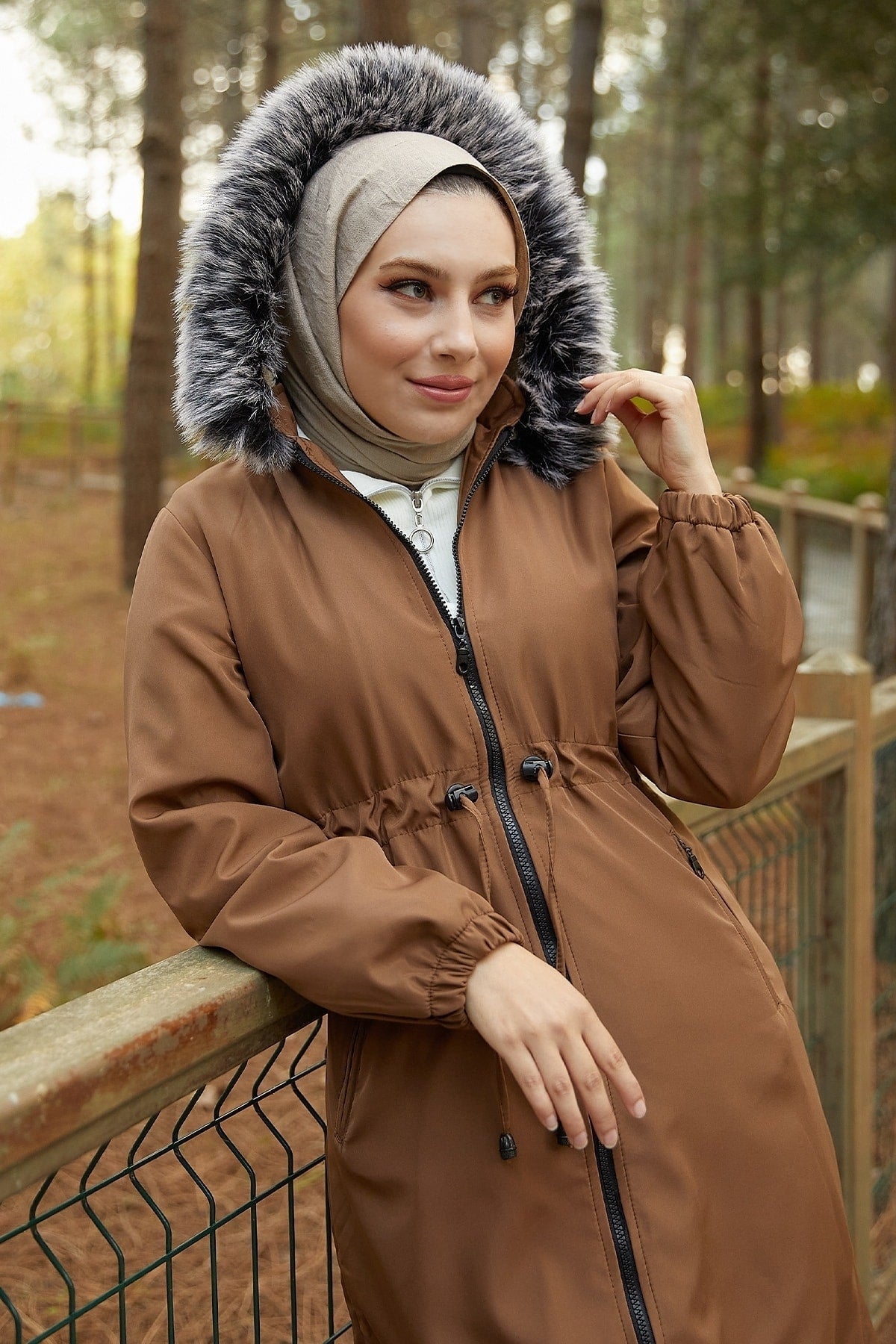 Női modest dzseki – konyakbarna