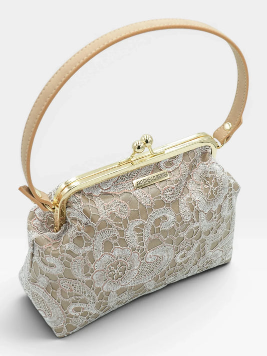 Gilda Lace