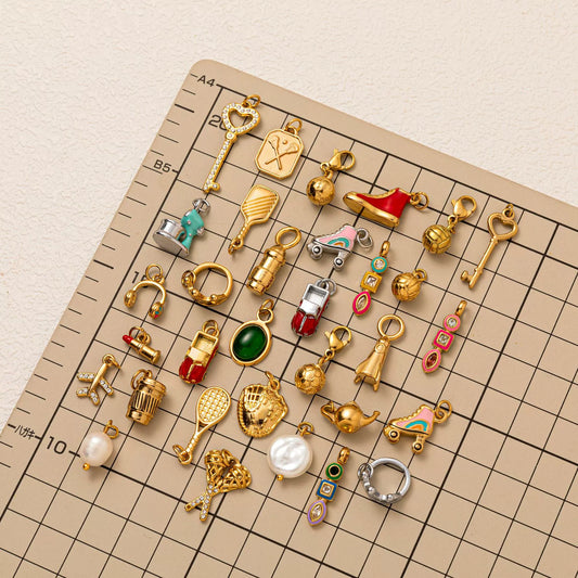 Grâce arany charm