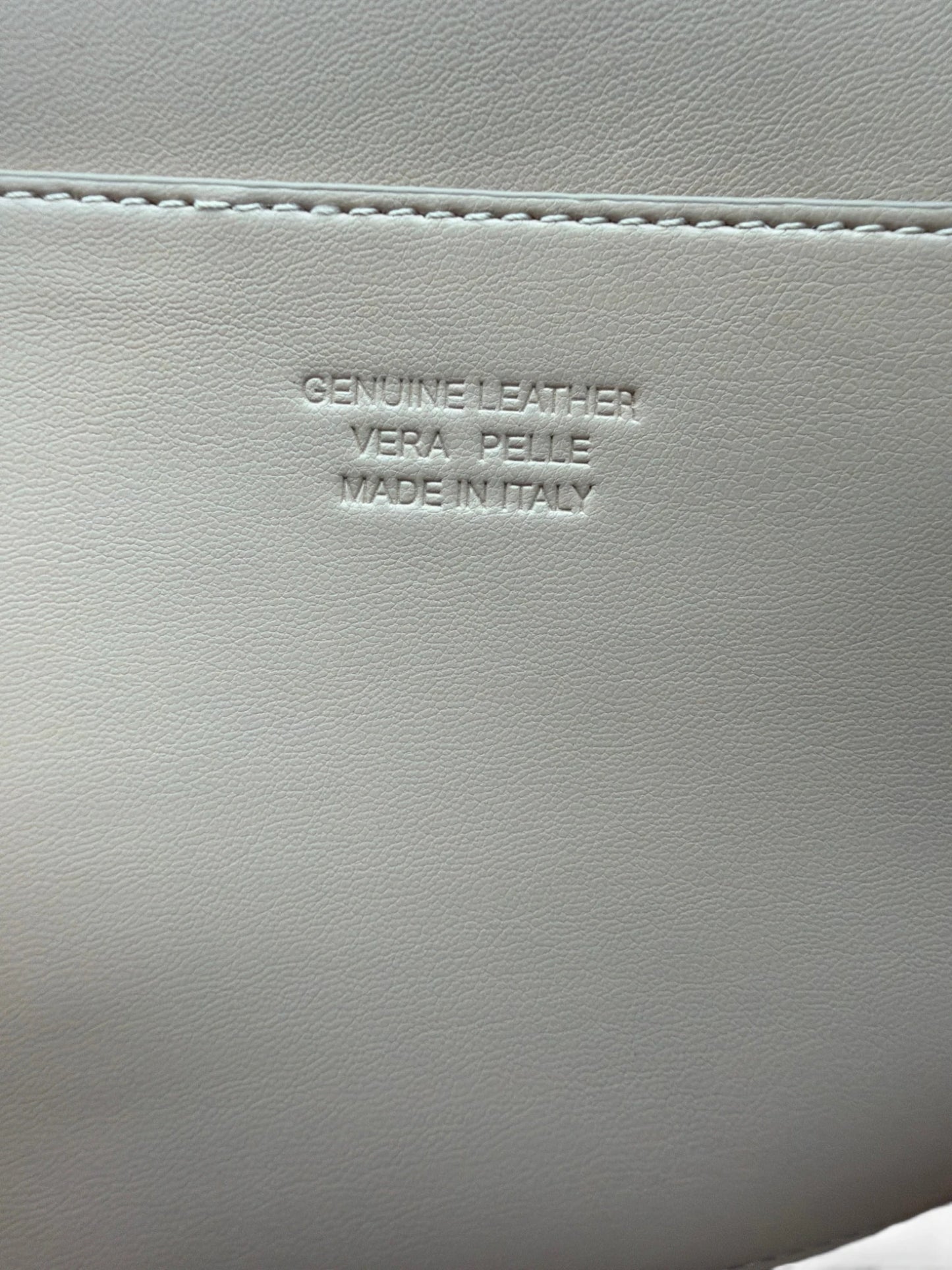 Lea Lab Sabbia – Genuine Leather Vera Pelle Made in Italy dombornyomás